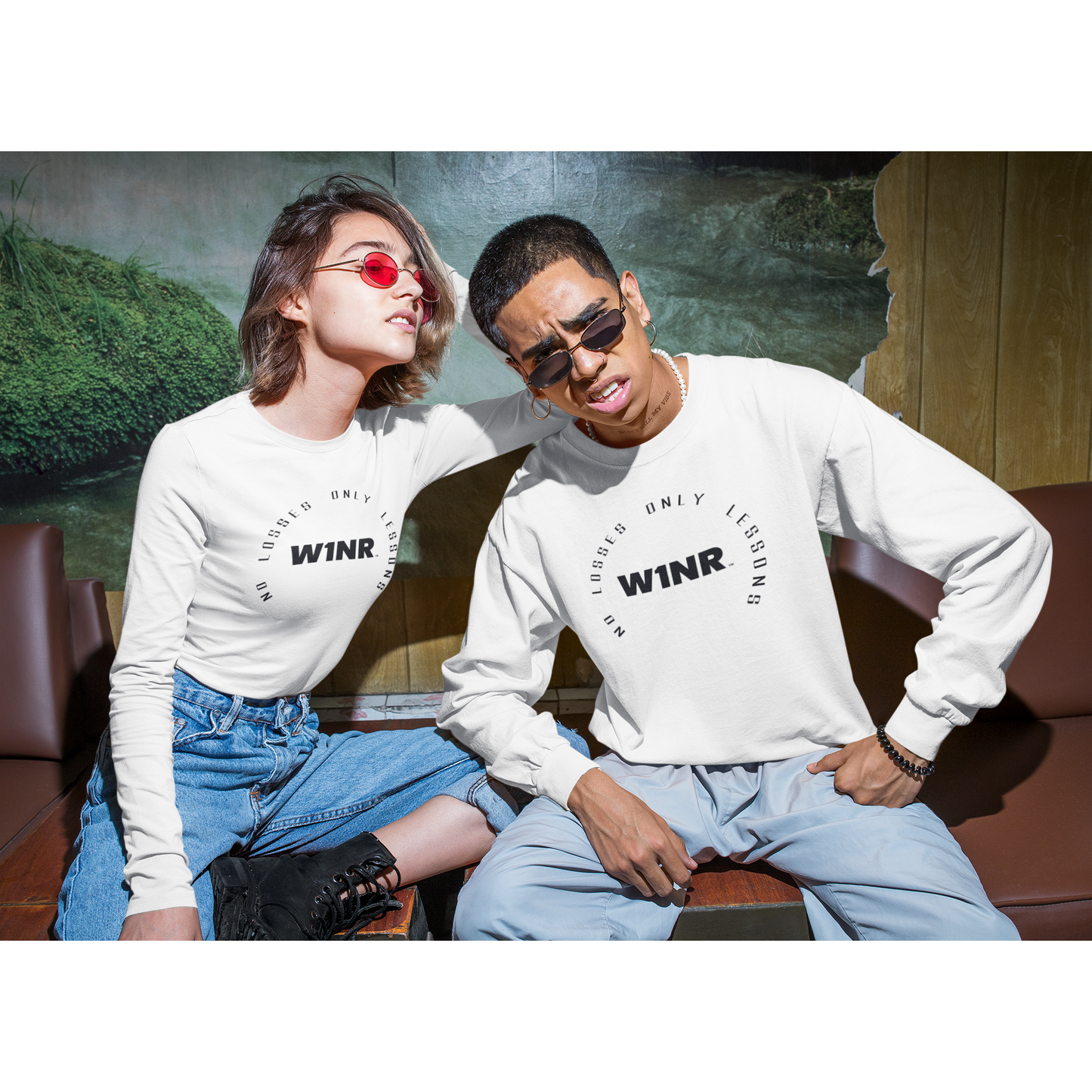 W1NR NLOL arch white long sleeve tee