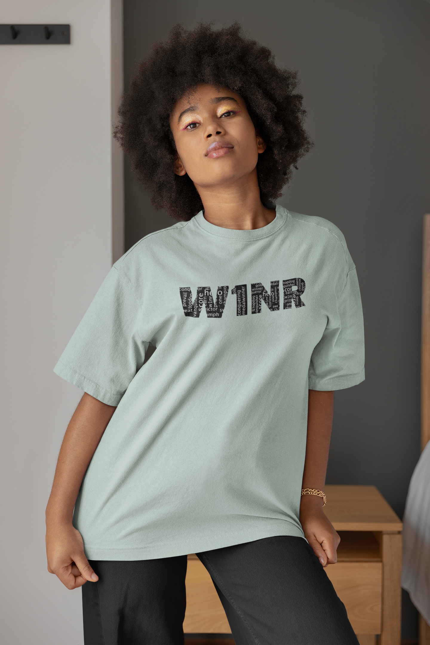 W1NR mint Premium T Shirt